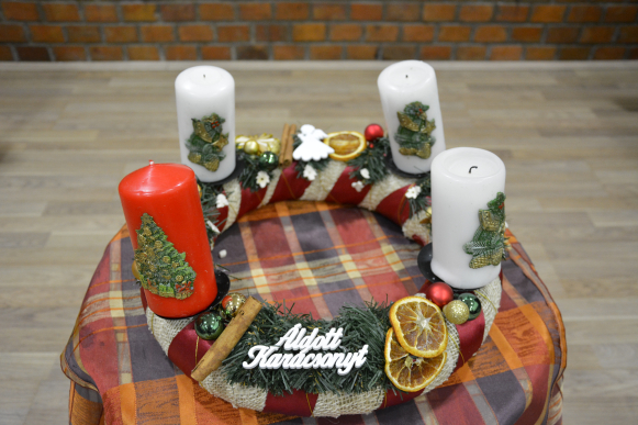 Advent a WISZ-ben
